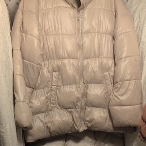 Old Navy Women's Light Tan Puffer Jacket